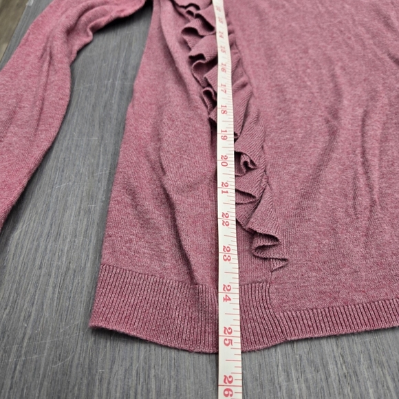 Chaps Mauve Ruffle Pink Sweatshirt Size M - Picture 11 of 12